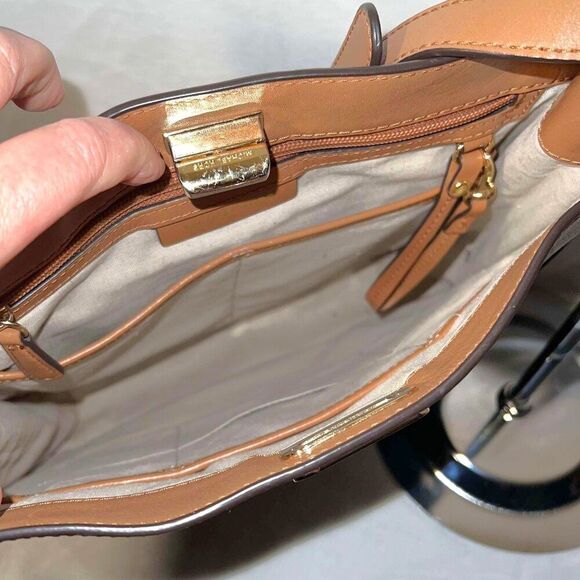 Michael Kors Sullivan Large Leather & Denim Messenger Bag Leather Trim - EUC - Picture 9 of 12